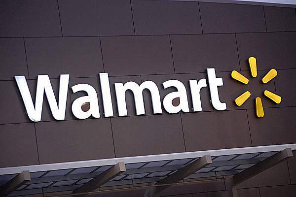 Walmart's Q1 US Comparable Sales Rise, E-Commerce Slows