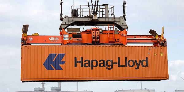 Hapag-Lloyd Ups H1 Profits And Keeps Guidance, But Warns Of Risks