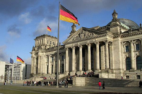 German Farmers Block Roads, Highway Ramps To Protest Subsidy Cuts