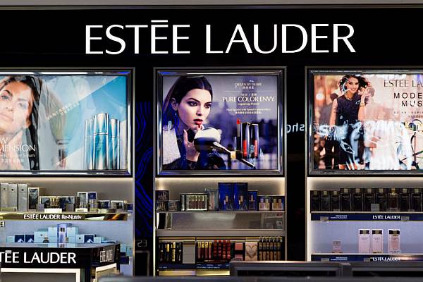 Estée Lauder Beats Sales Estimates As Demand For Makeup Rebounds