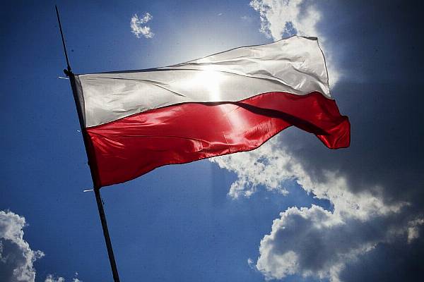 Poland's Conservative Government Approves Ban On Sunday Shopping