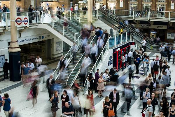 UK Grocery Market Returns To Growth, But 'Big Four' Still Down