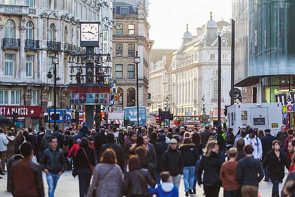 Almost Half Of UK Shoppers Spent Less At Christmas This Year