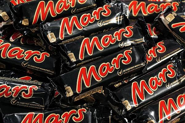 Chocolate Maker Mars Backs Ivory Coast, Ghana Cocoa Floor Price