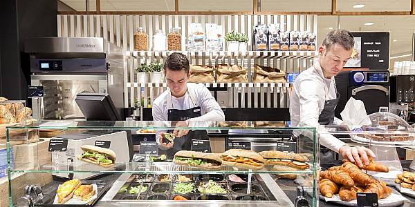 Albert Heijn Opens In-Store Bakery Café And Deli Kitchen In Amsterdam