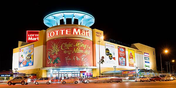 South Korea's Lotte Reports Store Closures In China Amid Political Stand-Off