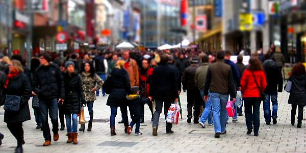 Eurostat Reports Eurozone Retail Sales Up 0.1% In March