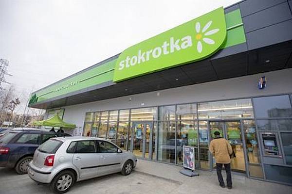 Maxima Grupé Merging Stokrotka, Aldik Retail Chains In Poland