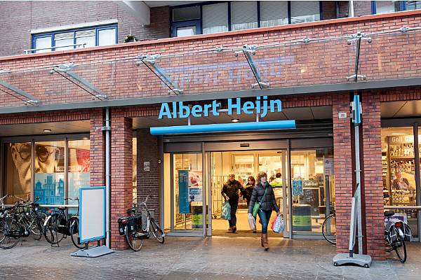 Ahold Delhaize Reports 78% Surge In Second-Quarter Earnings, Raises Outlook