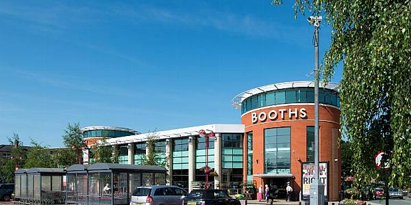 UK Supermarket Booths To Scrap Most Self-Service Tills