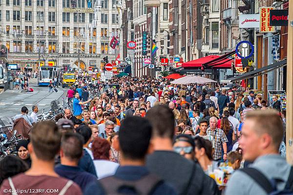 Dutch Retail Turnover Increases 2.6% In July: Statistics Netherlands