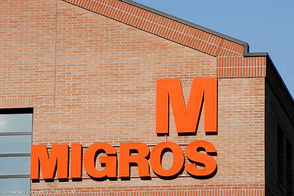 Swiss Shoppers Vote To Keep Migros Founder's Alcohol Ban