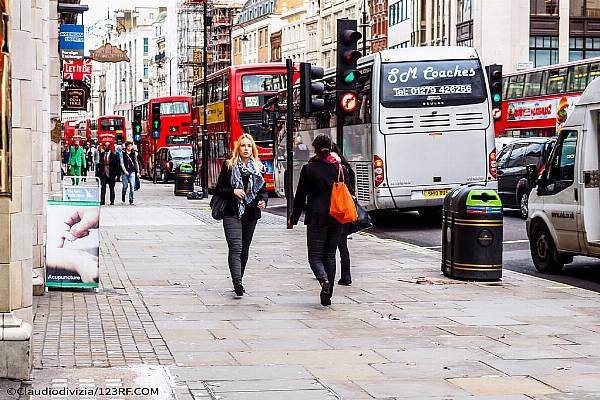 UK Retailers Report Disappointing January Sales: CBI