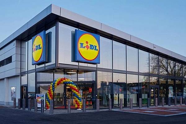 Lidl-Owner Schwarz Group Gains EU Approval To Buy Suez's Recycling Business