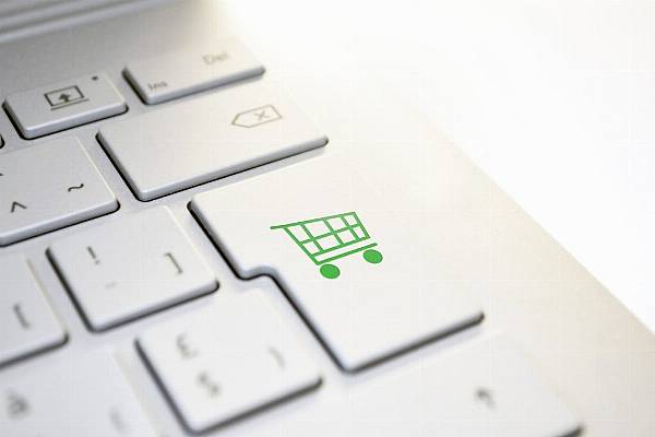 Online Shopping Returns To Growth In Europe