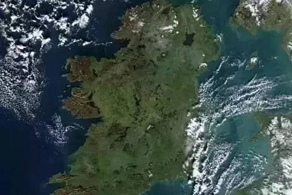 Irish Coastal Hotspots Enjoy Spending Rush Thanks To Sunshine, Says BOI