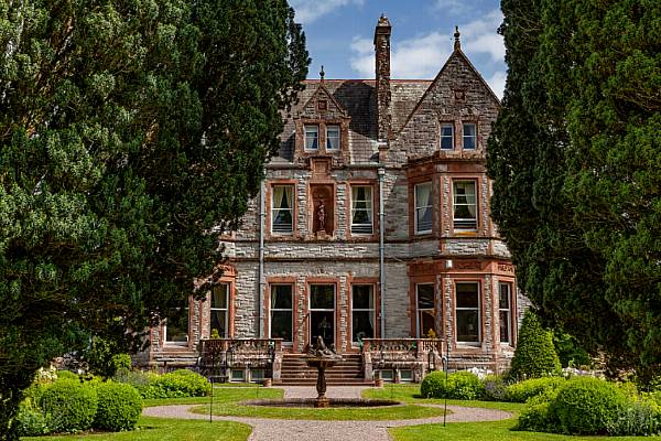 Castle Leslie Estate Named Ireland’s Leading Boutique Hotel