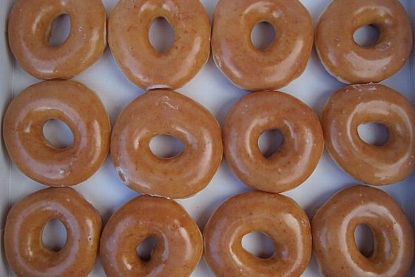 'Krunchy Dream' Welcomes Russian Customers After Krispy Kreme Exit