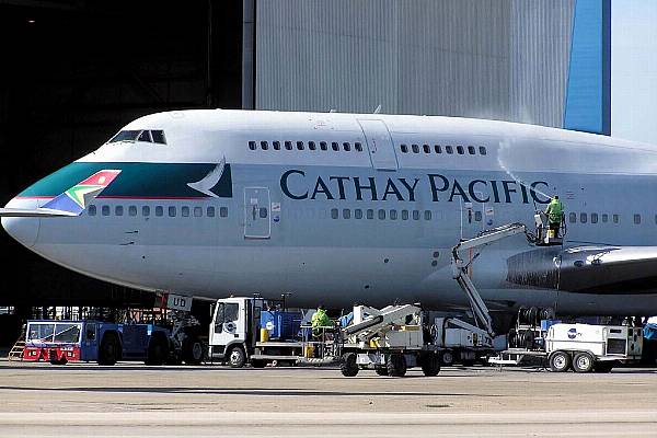 Cathay Pacific Freezes New Hiring, To Focus On Cost Cuts