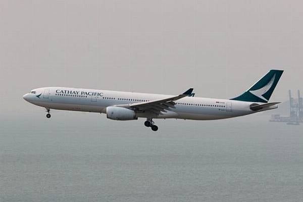 Cathay Pacific To Require COVID-19 Vaccinations For Hong Kong Airline Crew By August 31; Forecasts Reduced Monthly Cash Burn In H2