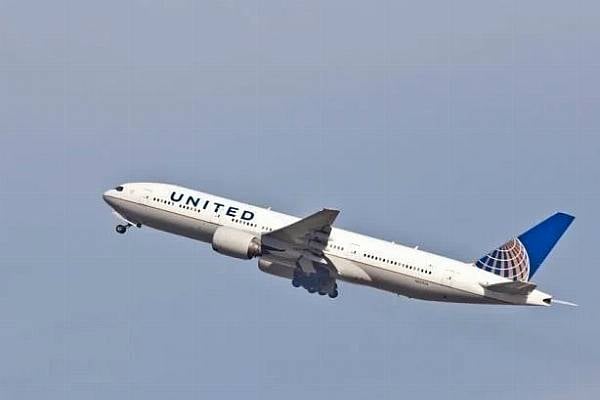 United Airlines Makes Big Boeing Order, Includes 100 Dreamliners