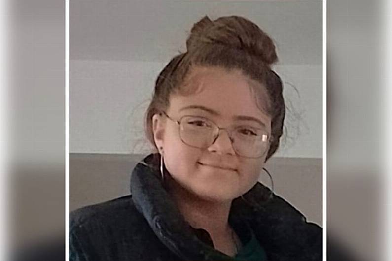 Missing Cavan teen makes contact with her family