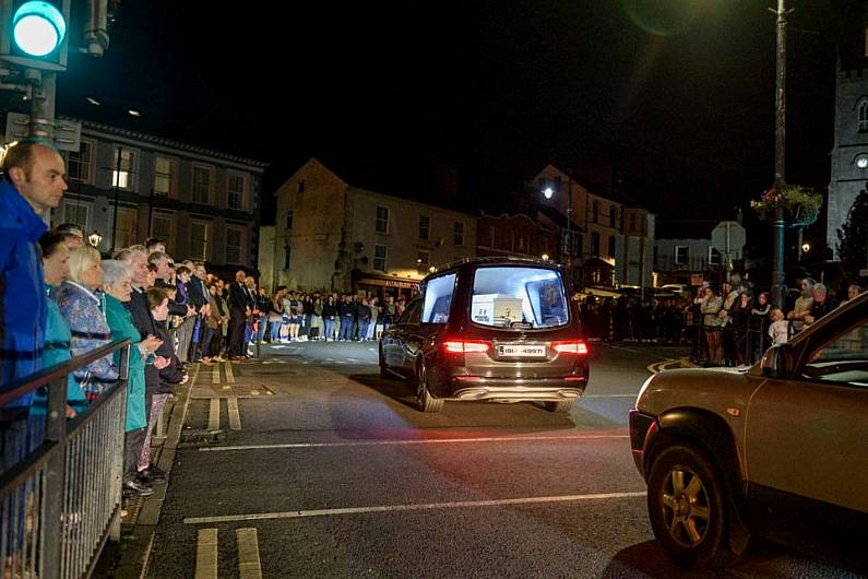 Hundreds line streets of Clones for Kiea's journey home