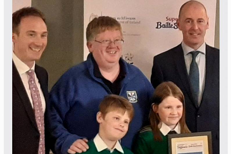 Listen Back:National recognition for Cavan Tidy Towns and Gaelscoil Breifne