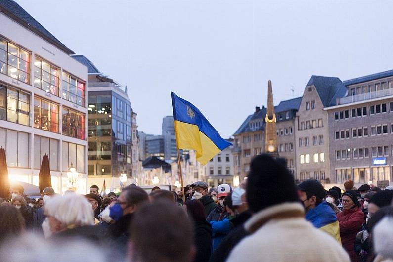 Ukraine's President asks people everywhere to take to the streets to show their solidarity