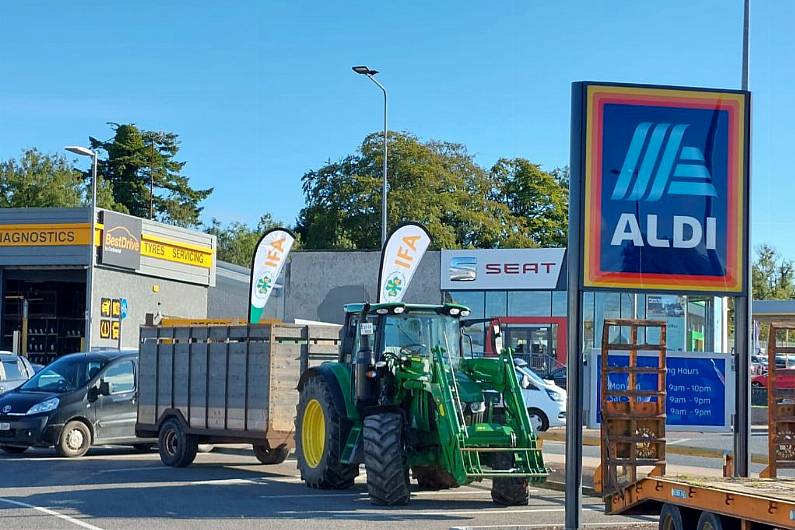 Food supplies dwindle on shop shelves in Cavan as protest gathers momentum