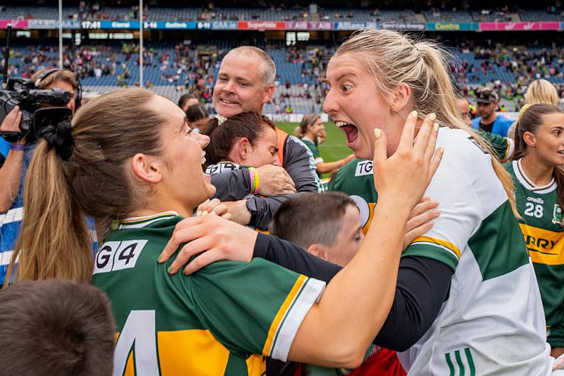 Norma Foley congratulates Kerry Ladies team