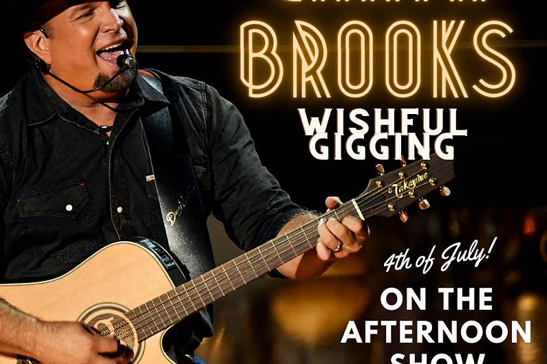 Wishful Gigging With Garth Brooks