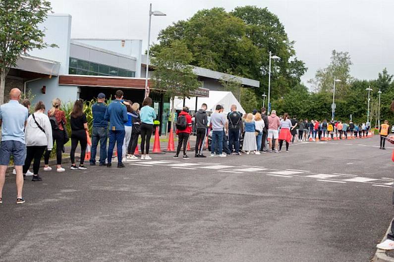 Hundreds attend walk-in COVID-19 vaccination clinic in Killarney