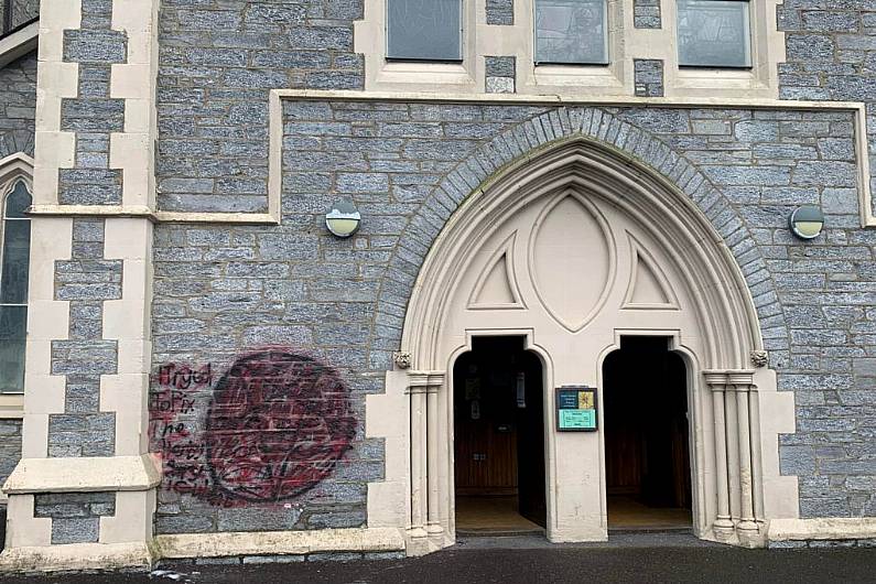 Garda&iacute; investigating criminal damage at Kenmare church