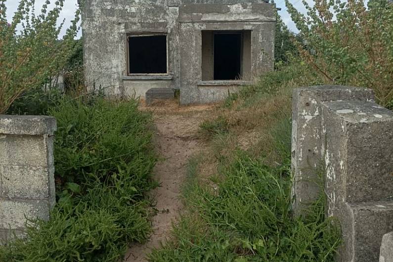 Green light for demolition of derelict cottage for new caf&eacute; in Fenit