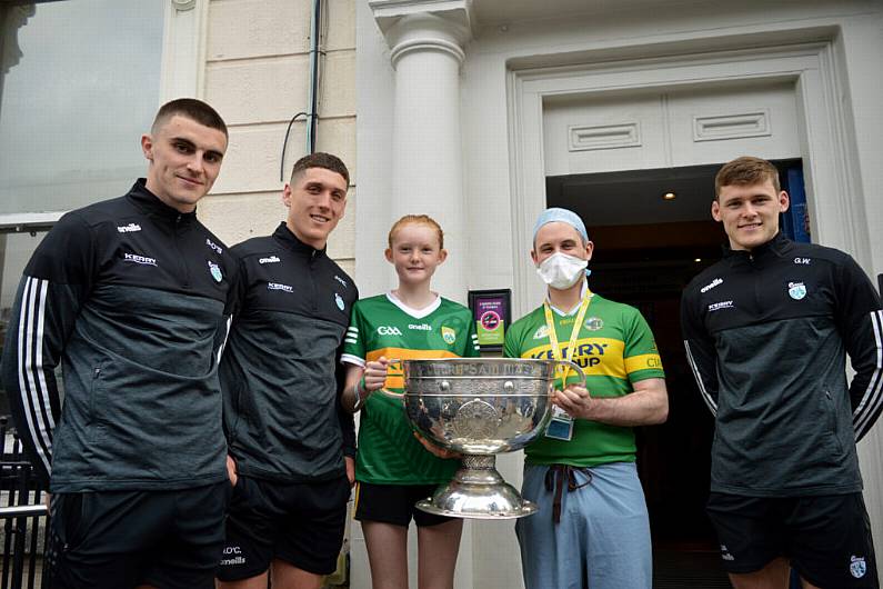 Kerry senior footballers visit Temple Street