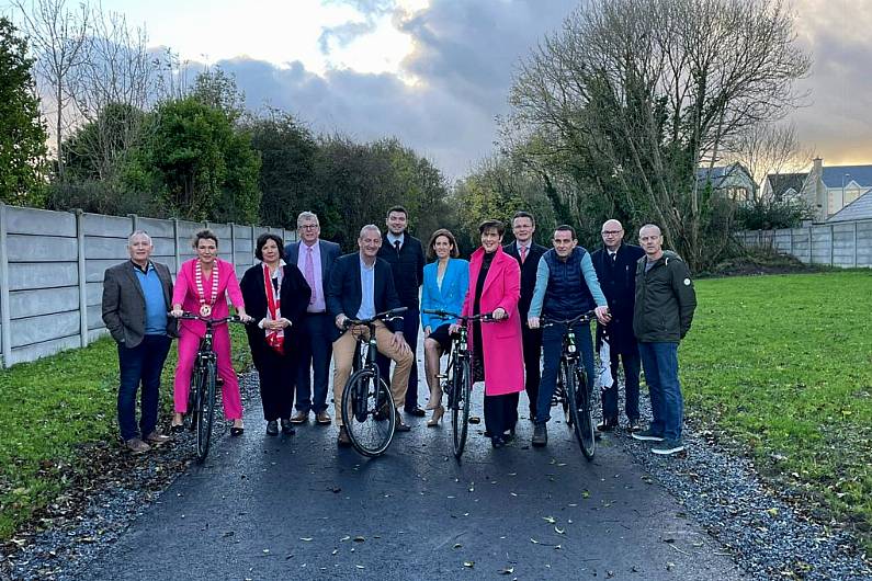 Minister Hildegarde Naughton officially opens two greenways in Kerry