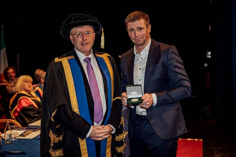 Tom&aacute;s &Oacute; S&eacute; honoured with MIC Alumni of the Year award