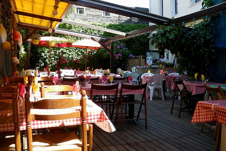 Deadline looming for funding for outdoor dining areas in Kerry