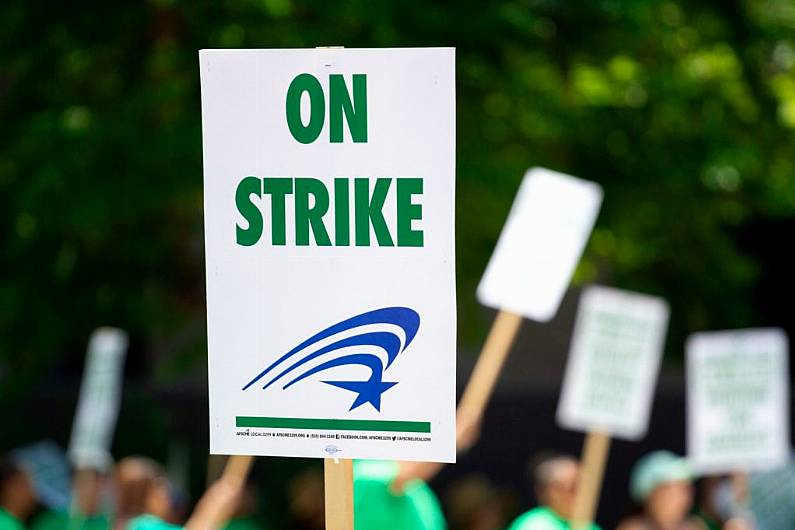 Kerry mother and section 39 worker calls for give pay parity ahead of strike