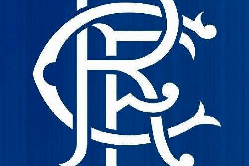 9 man Rangers held by Hibs