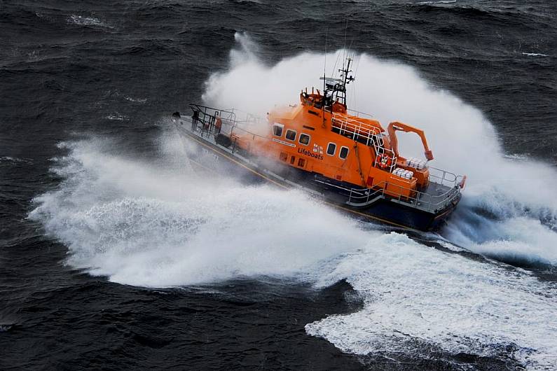 Valentia Coast Guard and Valentia Lifeboat conduct yacht rescue overnight