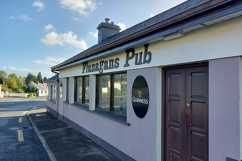 PODCAST: Roscommon woman witnessed four men with crowbars break into her pub