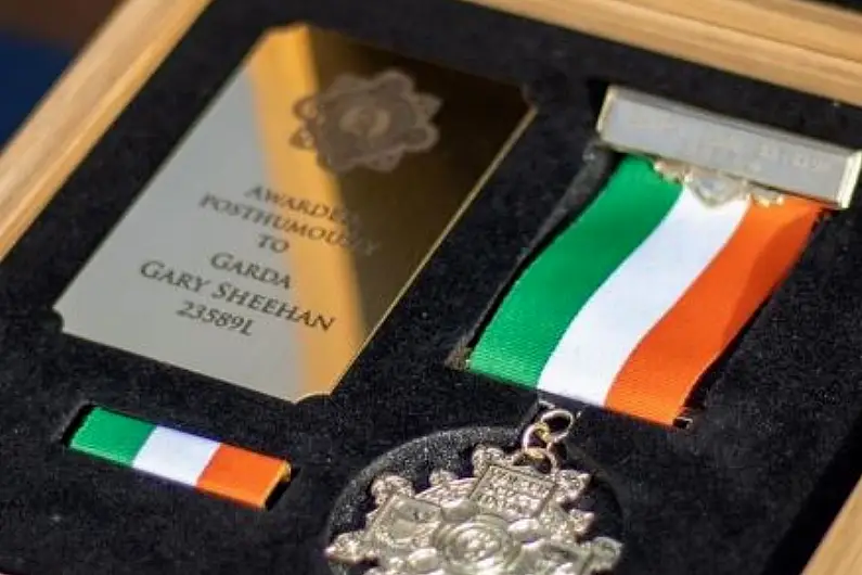 Family of man killed in Leitrim kidnapping rescue receive bravery medal