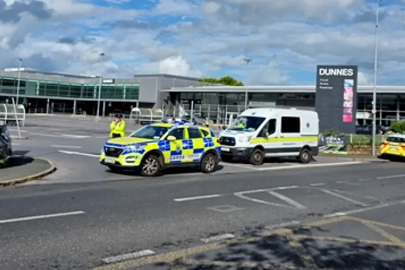 Garda&iacute; &amp; Emergency Services praised for response to Longford Security Alert