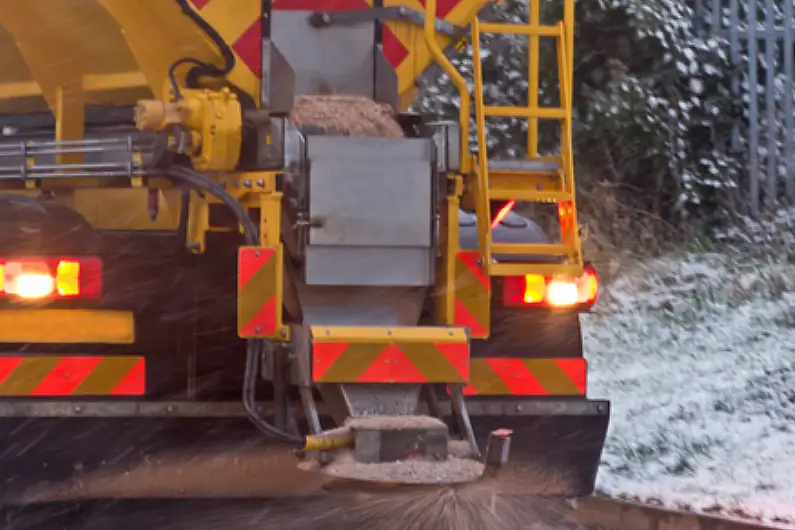 No injuries as bus overturns in heavy snow on Longford Road