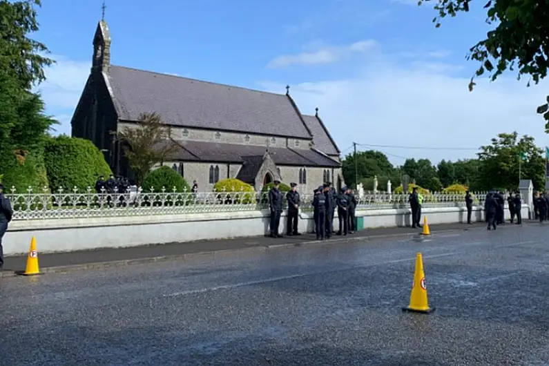 Crowds gathering ahead of funeral mass for Detective Colm Horkan